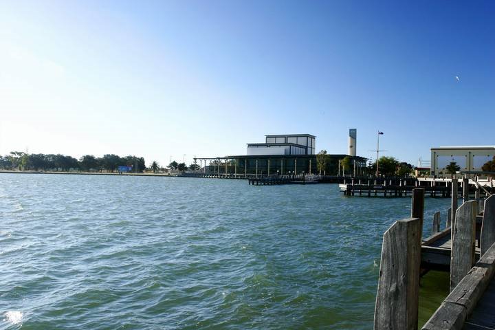 Mandurah Performing Arts Centre by EOS20