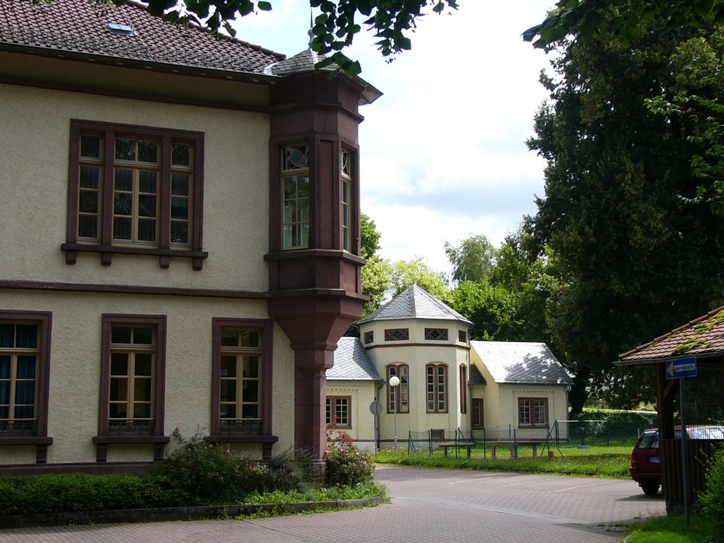 Michelstadt: ehem. Brunnenhaus neben dem Amtsgebäude by der_odenwaelder