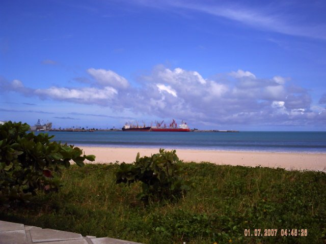 PRAIA JARAGUÁ by luizantoniodelima10