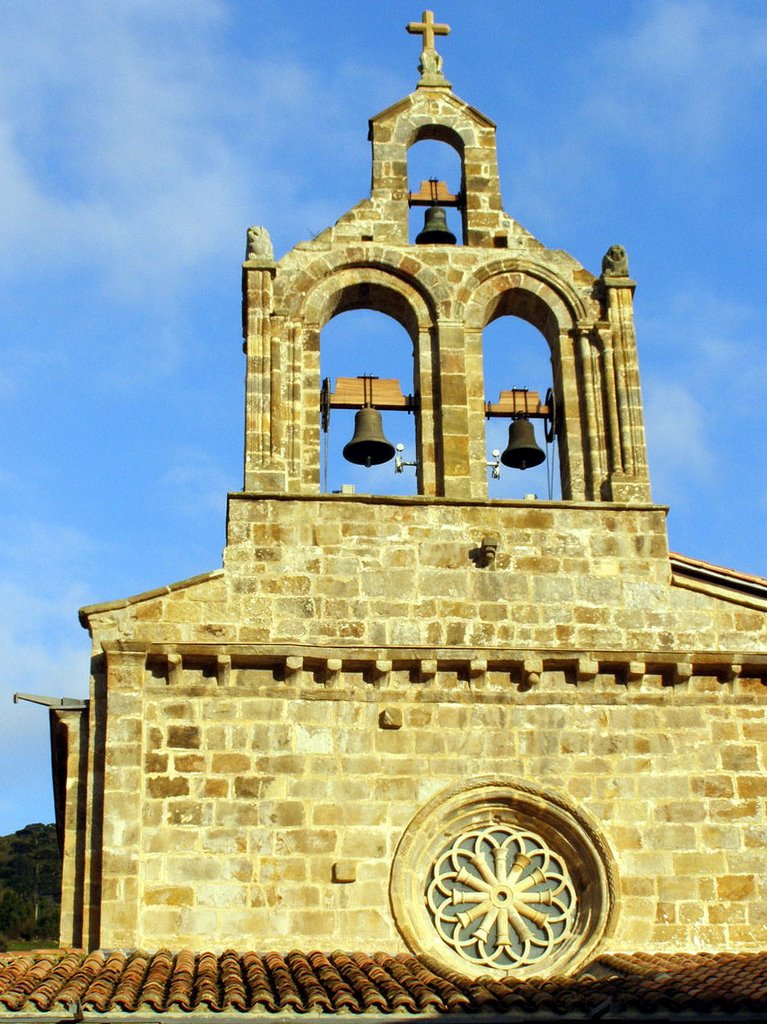 Santa Maria de Valdedios, Villaviciosa, Asturias by Antonio Alba