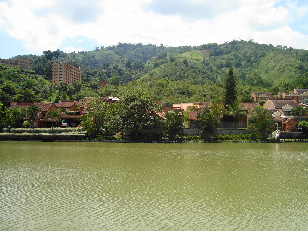 Lago del Conjunto lagos del Cacique by JULIANZ123