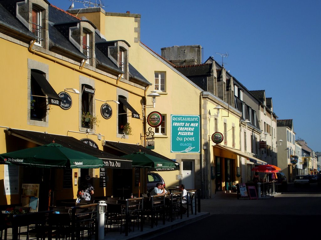 Gwenn-Ha-Du & Restaurant du Port by Jean-Pierre Girard