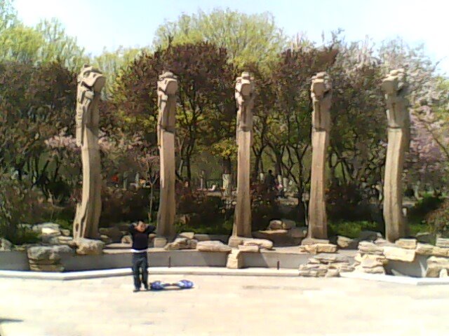 五龙潭之五龙石雕 - The five dragons sculpture (济南, Jinan) by xu_ci