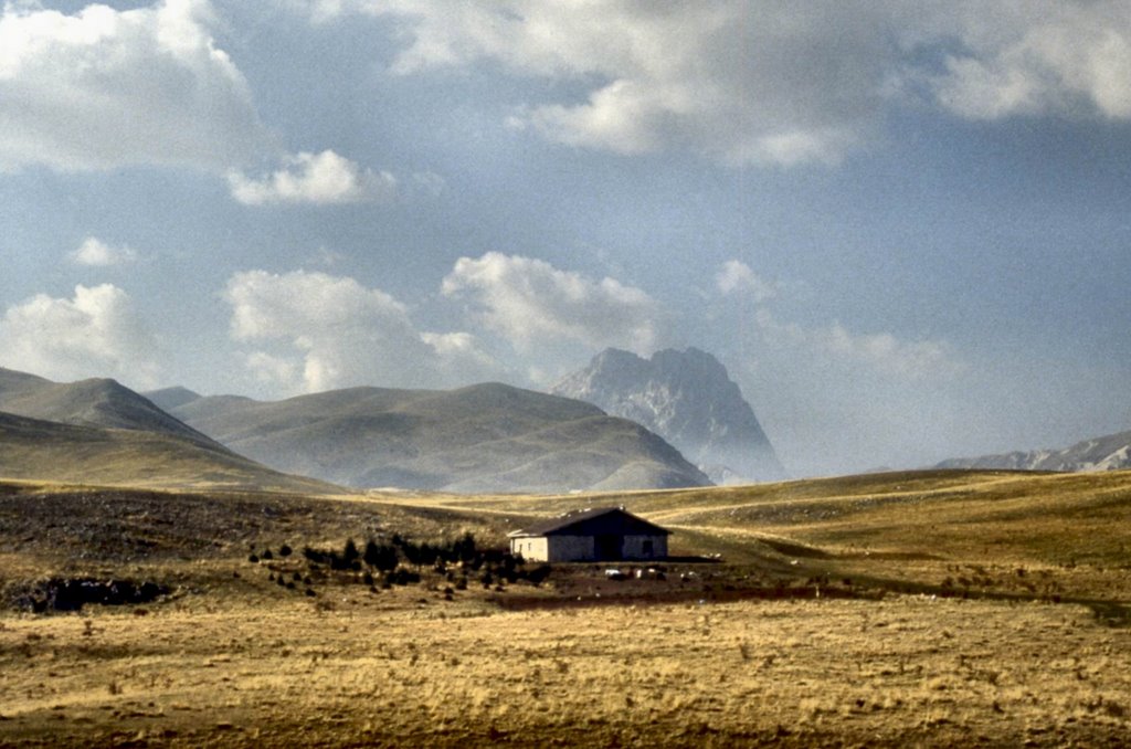 CAMPO IMPERATORE by Roberto Tomei