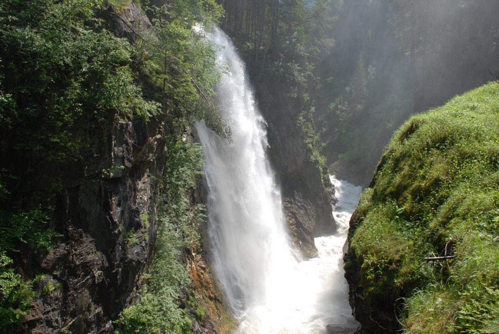 Cascate di riva by massimo facciani