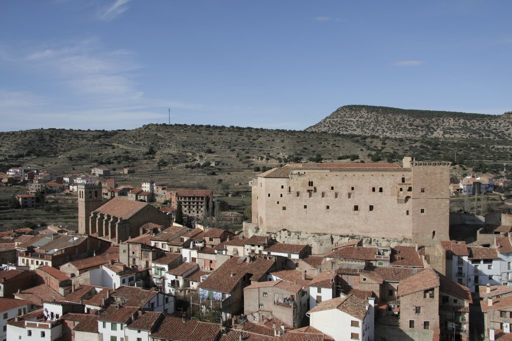 Iglesia y Castillo de Mora de Rubielos by Juan Miguel (Pollo)