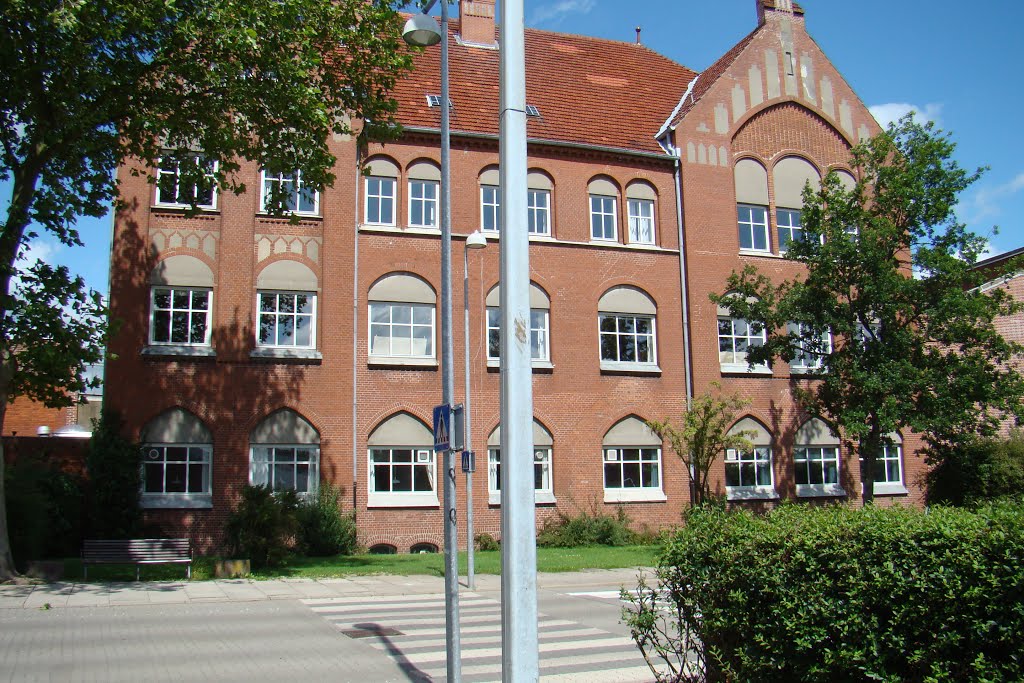 Aabenraa Gymnasium by papkassen