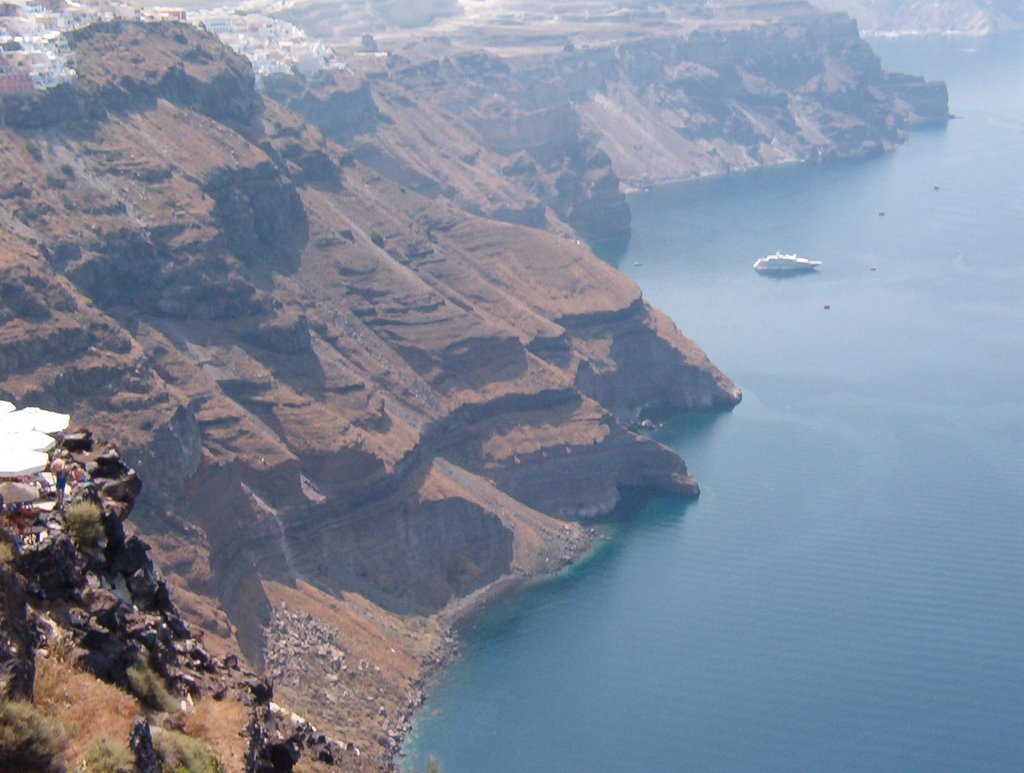 Santorini lagoon by fabrizio2454