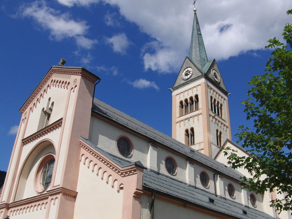 Pfarrkirche von Radstadt by Obertroll