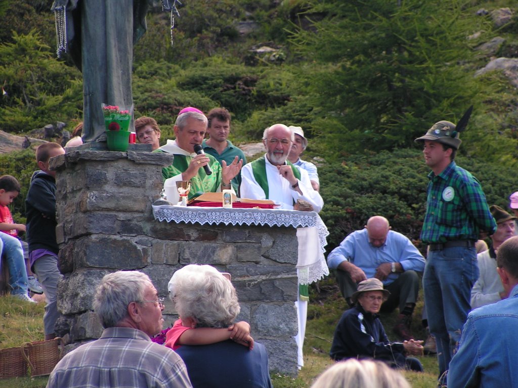 26.07.2009 MAZZO DI VALTELLINA: Sagra del Mortirolo, un momento di preghiera. by Foppoli Roberto