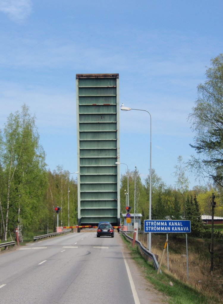 Now that´s what I call a roadblock! by Petteri Kantokari