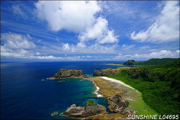 L04695-台東縣-綠島鄉-綠島海岸-岩石-海參坪-哈巴狗與睡美人 by sunshine莊信賢影像世界