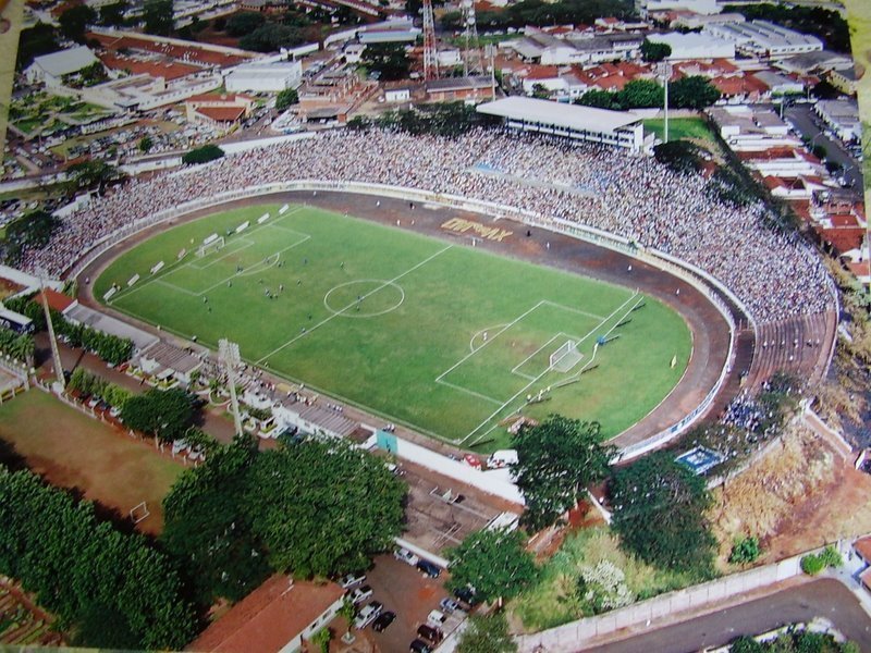 Campo do XV de Jaú - tempos de glória para o time da cidade! by Lílian Maróstica