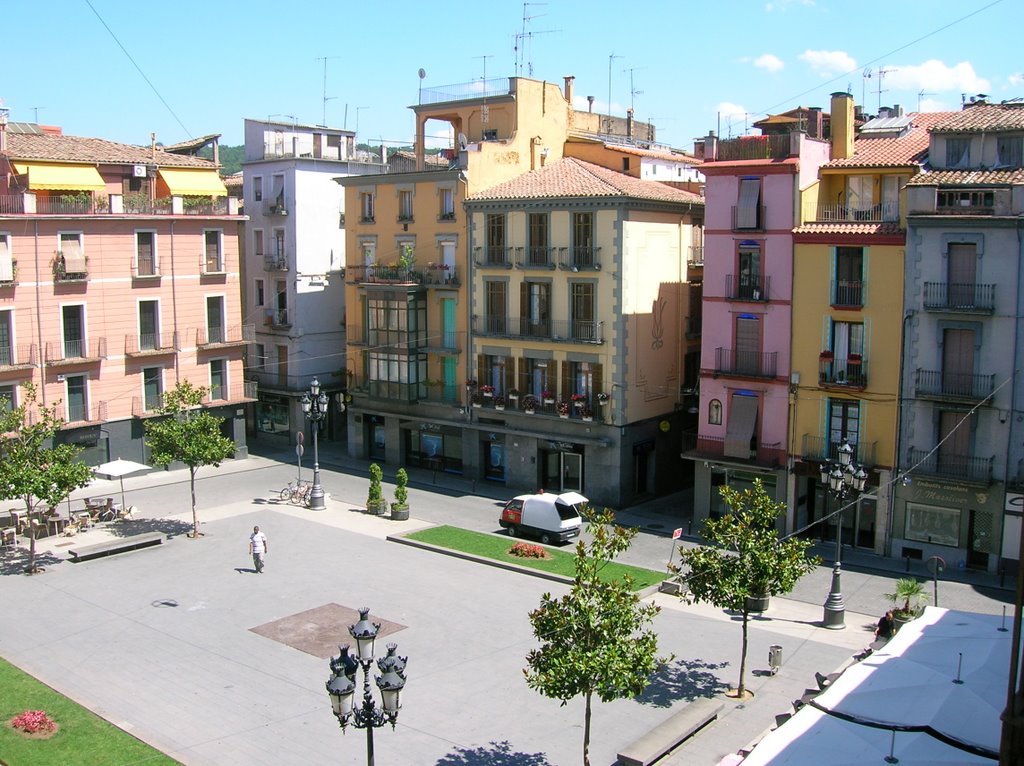 Plaça major d'olot by pere  esteve