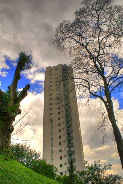 Los Naranjos, Medellín, Medellin, Antioquia, Colombia by jorge londono