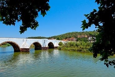 Silves, Portugal by Jeremy Esland