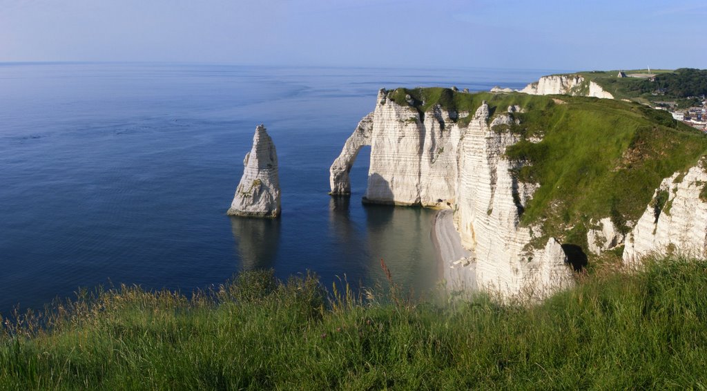 Etretat by monicaeclaudio