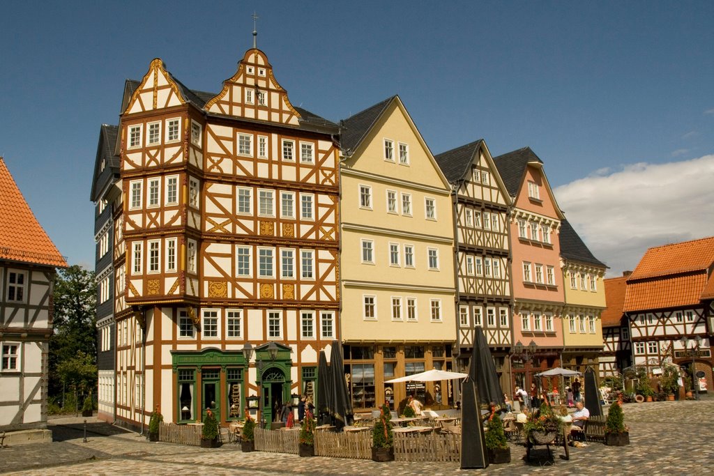 Marktplatz im Hessenpark by Roland Hartnagel