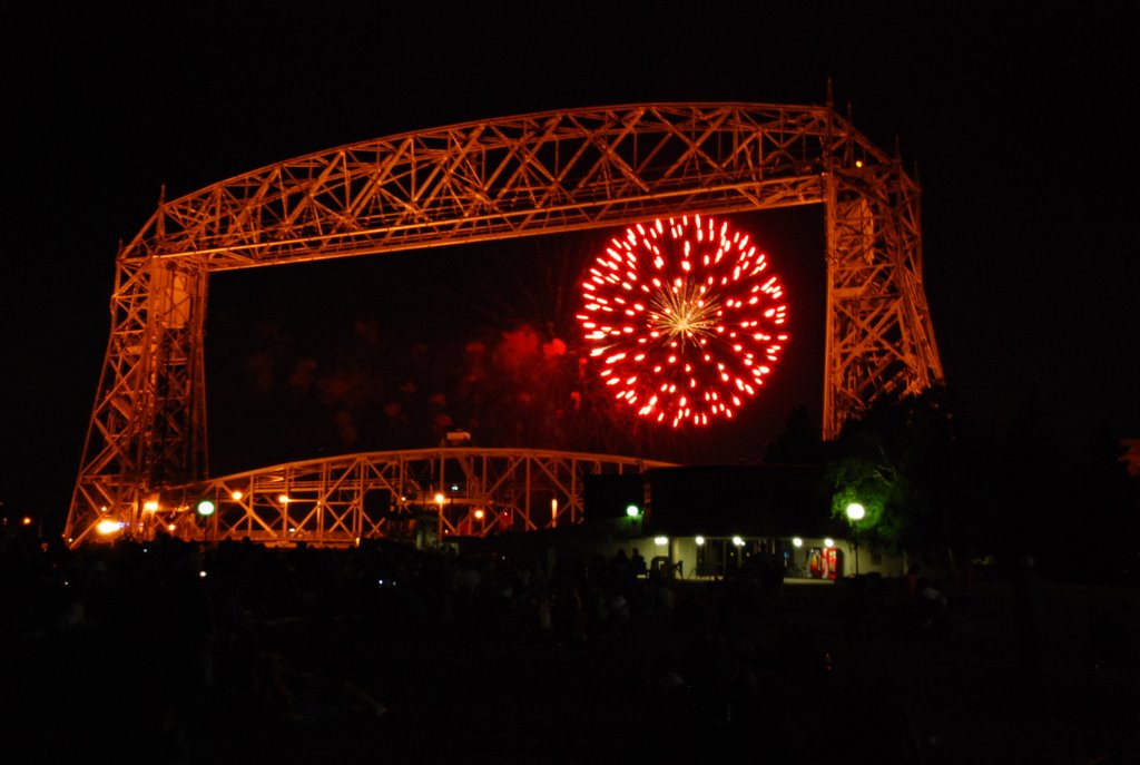 Duluth Minnesota, July 4, 2009 by fandpfox