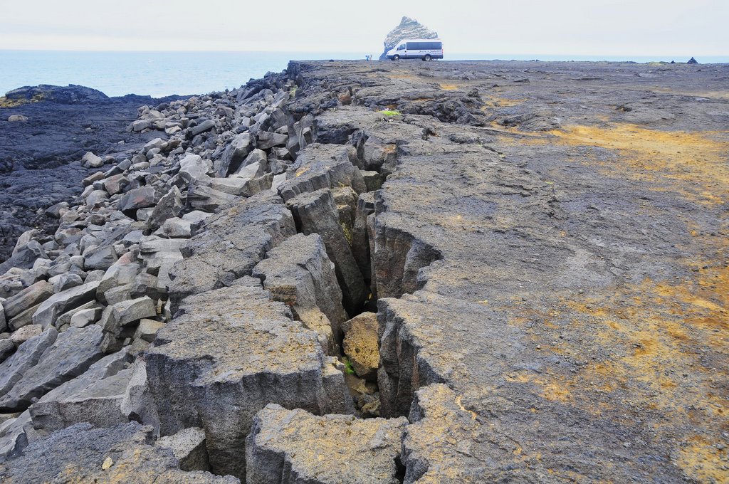 Southwest tip of the Reykjanes Peninsula by kluke