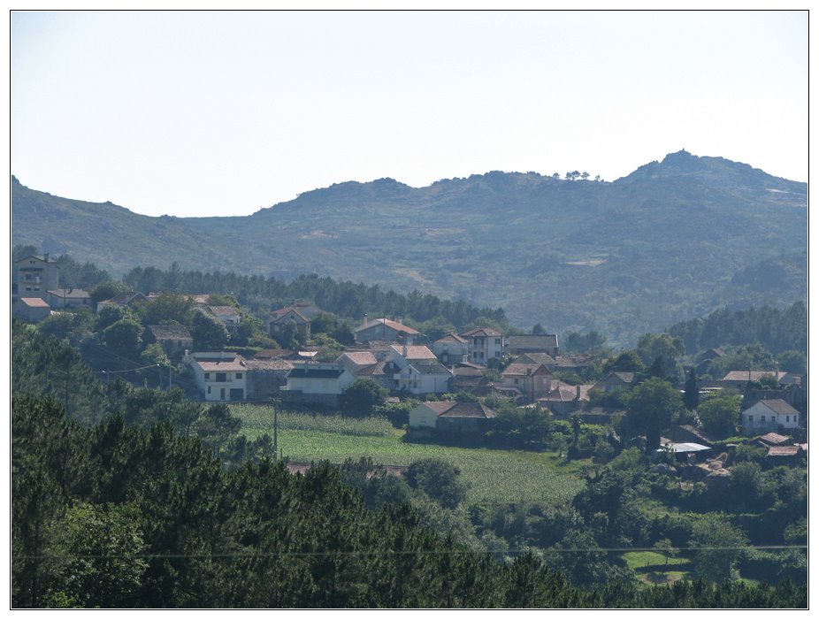 Vista para o Carvalhal de Vermilhas by Barragon