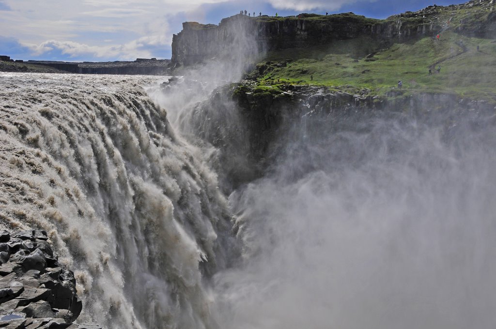 Dettifoss waterfall, northern Iceland by kluke