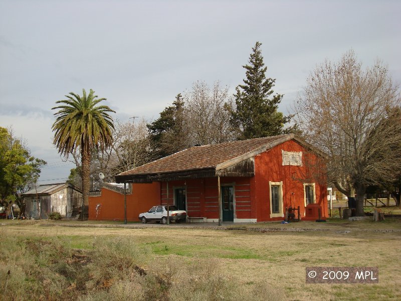 Estación Ignacio Correas, FCGR by Pablo Lena