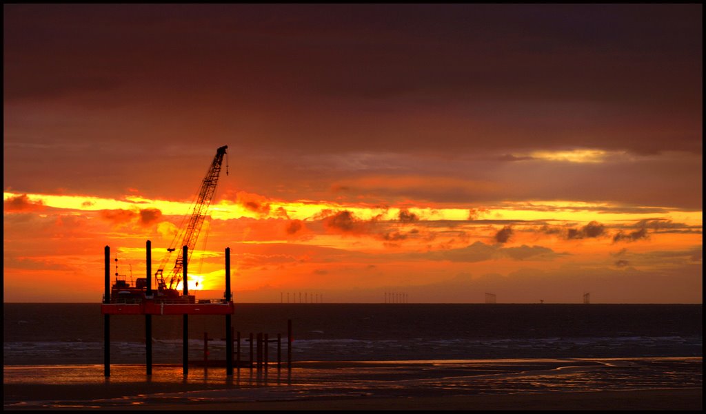 SUNSET FROM CLEVELEYS by Happy Snapper