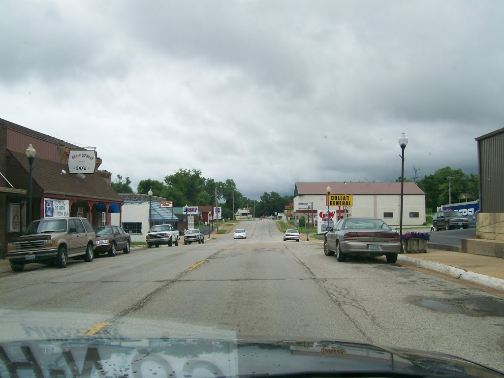 Looking West on Main St., Willow Springs, MO by MapperMike61