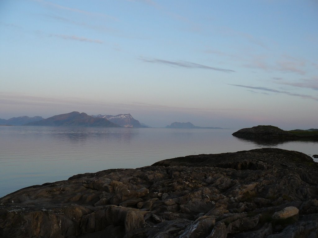 Bodø. Midnight sun by qra