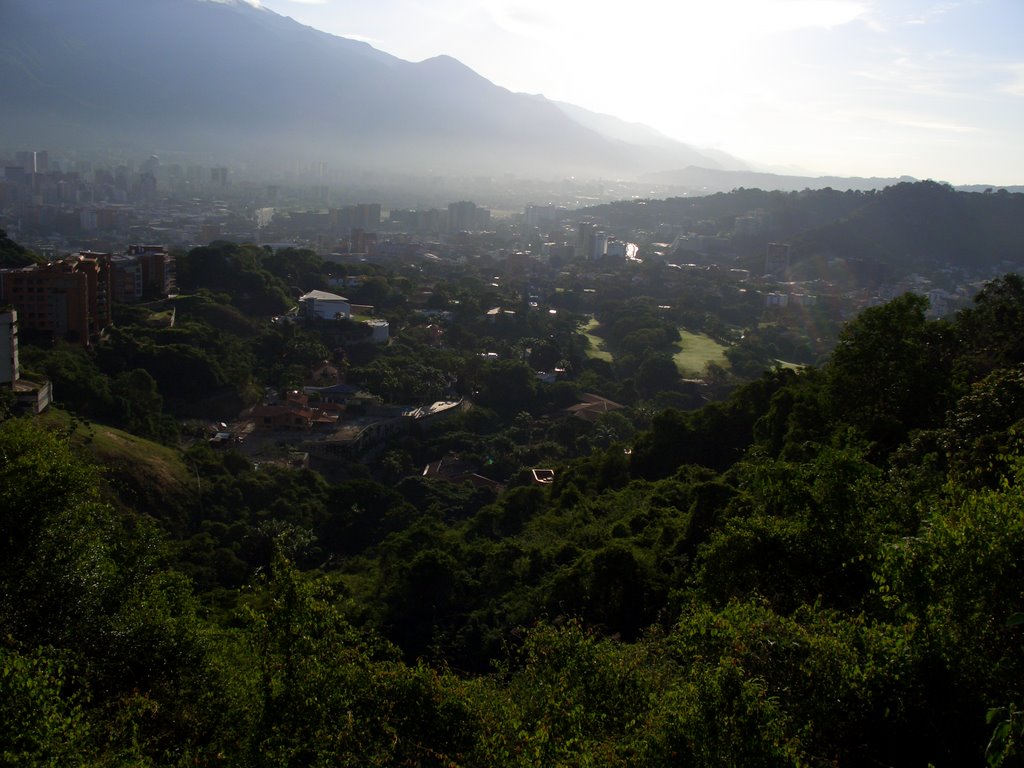 Colinas de Valle Arriba, Caracas, Miranda, Venezuela by Ozzy Trespalacios