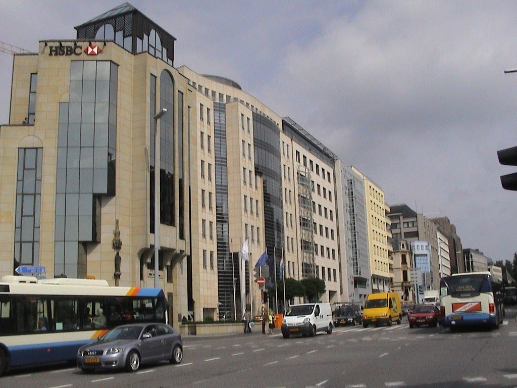 Rue des banques by Raphael Borfiga