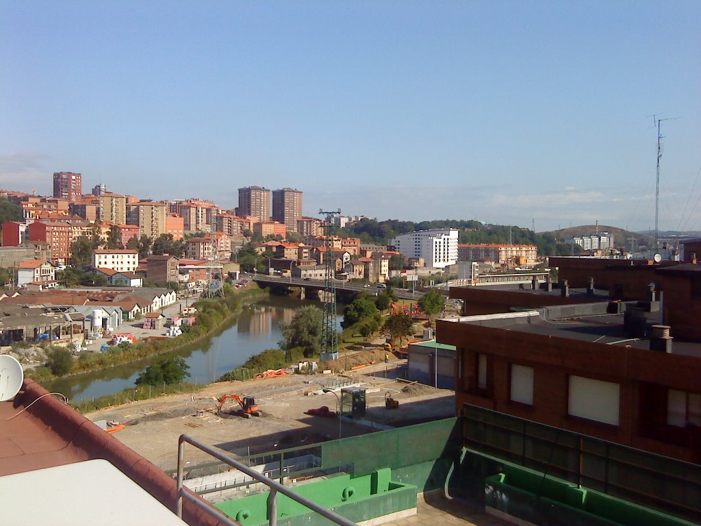 Vista de Cruces y Burceña by Jose Angel Sanchez Bolaños