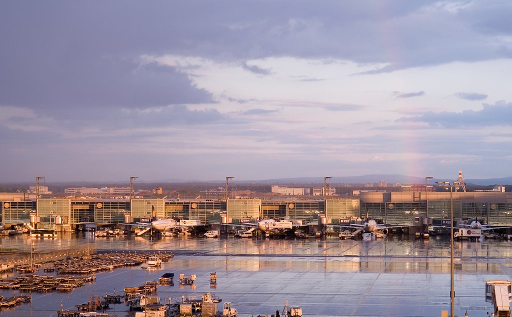 Frankfurt Airport 25-7-2009 by Arend Hoefman