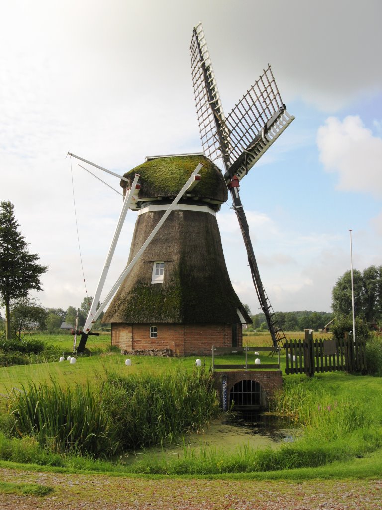 Molen Fraeylemamolen Slochteren provincie Groningen by Tik van de Molen