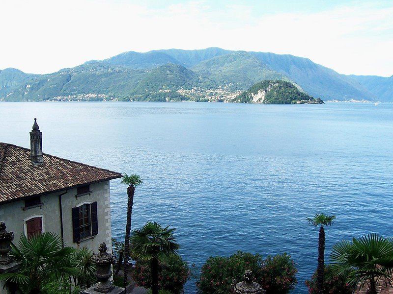 Varenna - Panorama verso il promontorio di Bellagio by MarkusMark2