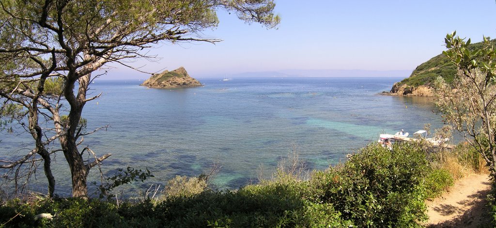 Hyères, France by christophe batel