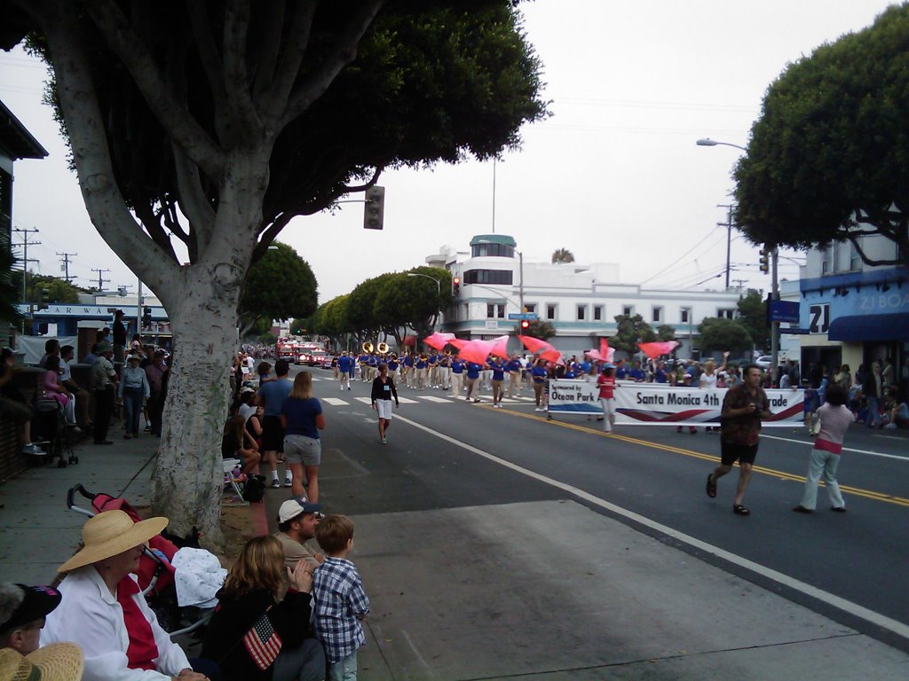 Santa Monica Main Street Parade July 2009 by KevinFlick