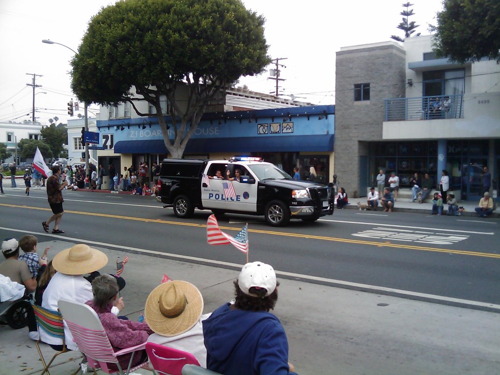 Santa Monica Main Street Parade July 2009 by KevinFlick