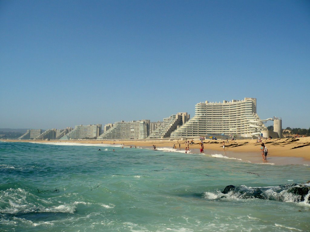 San Alfonso del Mar by alexgutierrezespinoza