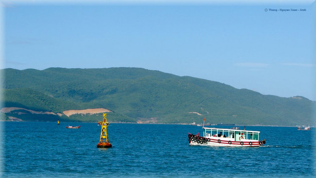 Trên vịnh Nha Trang by Vietnam My Country