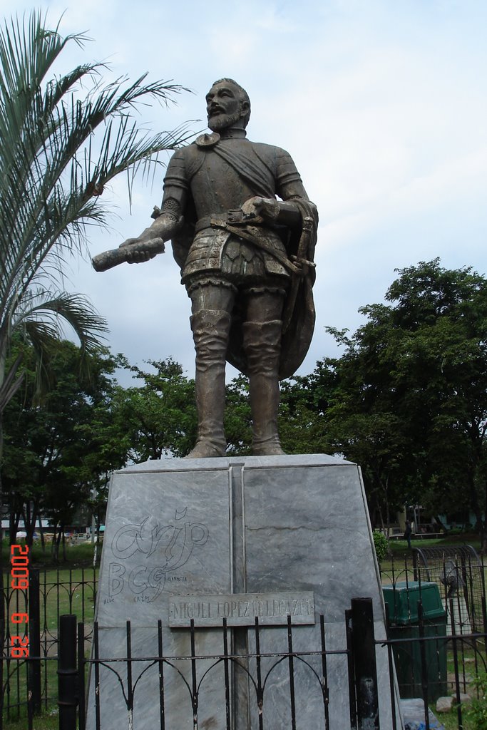 Miguel Lopez de Legazpi Statue by josewendell