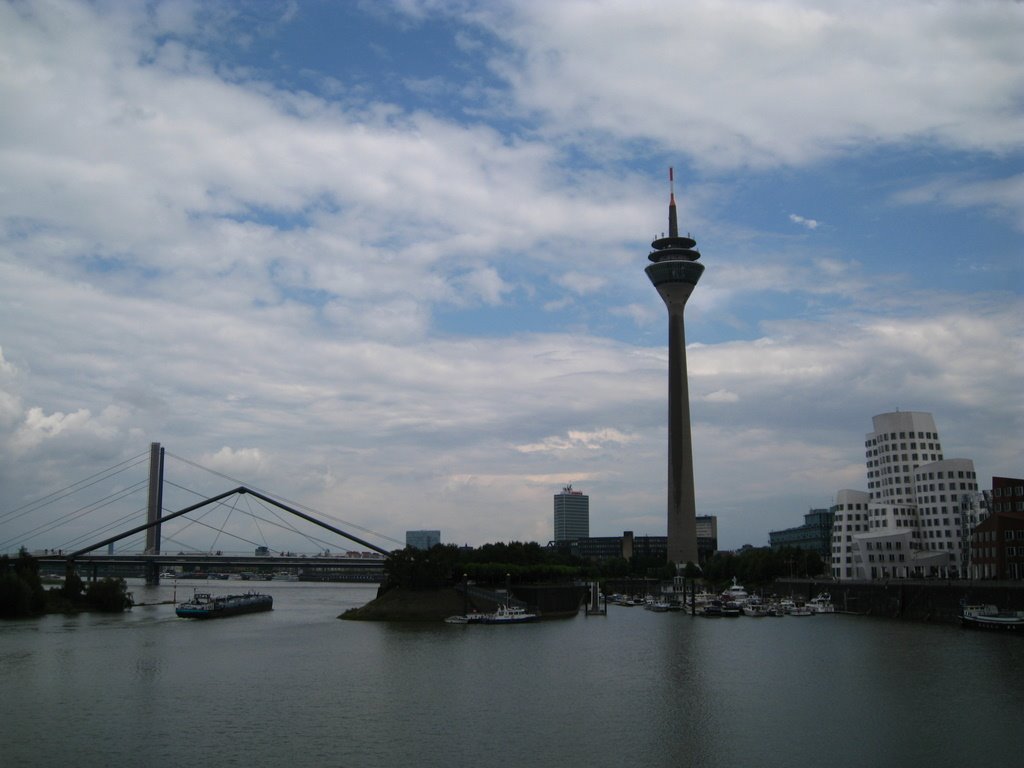 Düsseldorf, Medienhafen by dirk.hartung