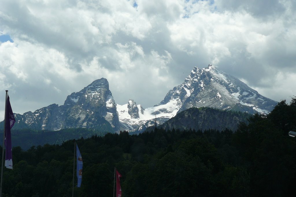 Wattzman, Mittelspitze,Hochek. by A Davies