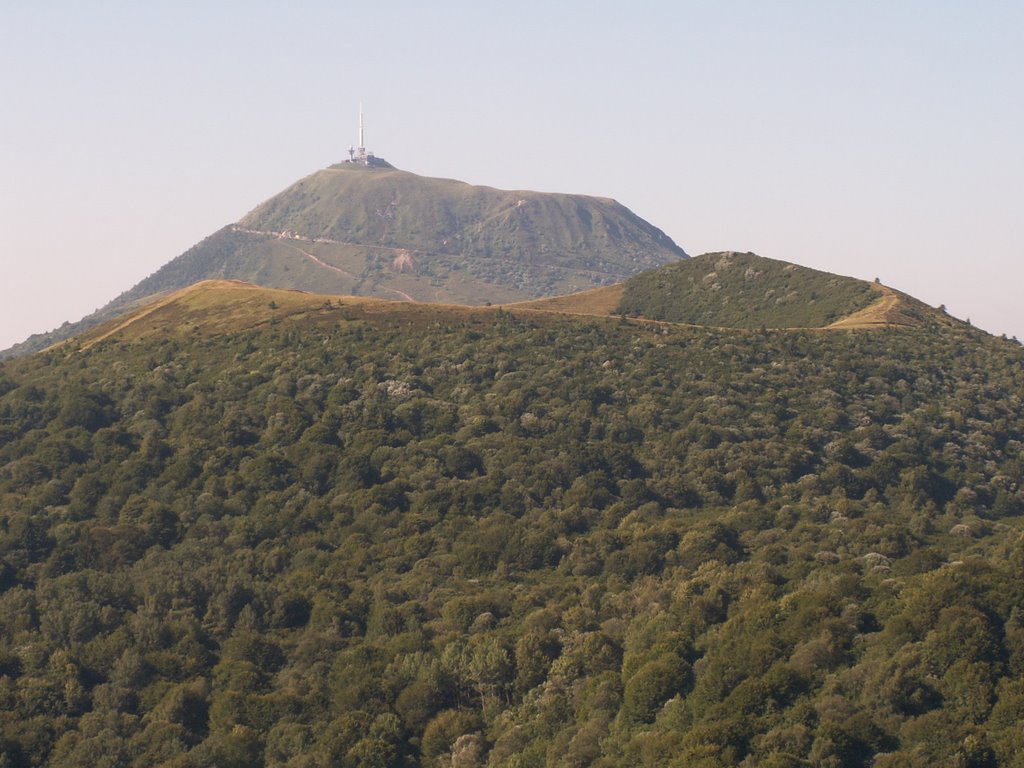 Puy de Dome by Frank Pustlauck