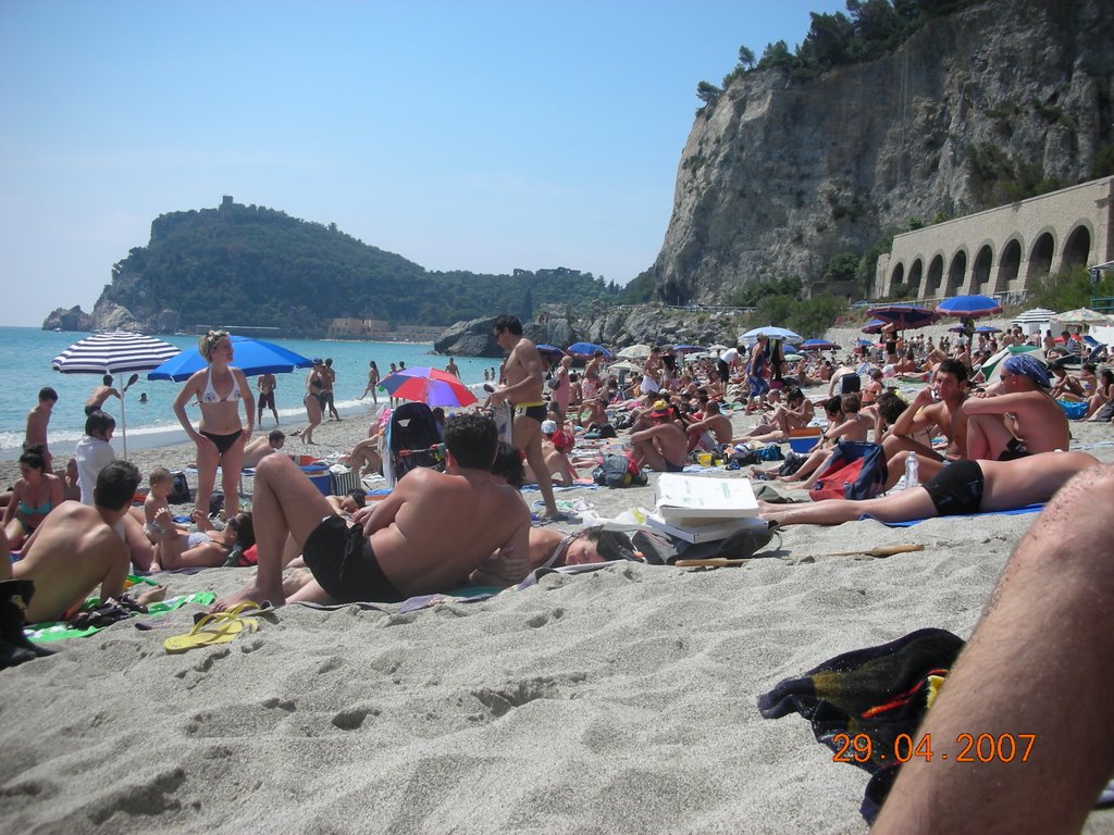 Spiaggia dei saraceni by Massimo Ingallinera