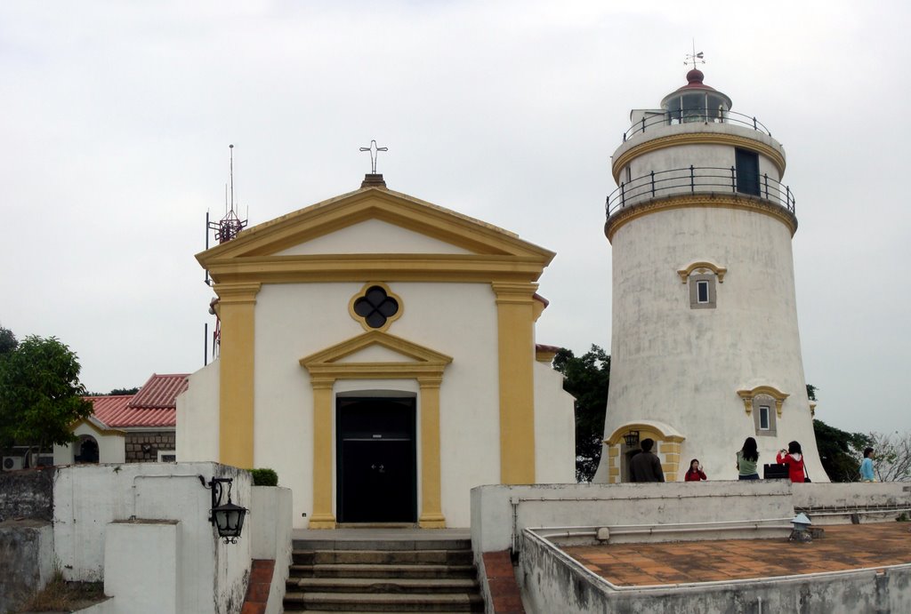 Macau light house by Thomas Höhne