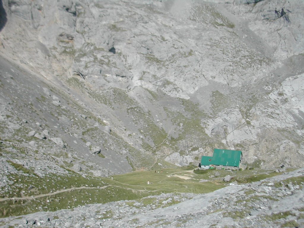 Refugio Collado Jermoso - Picos de Europa by ger