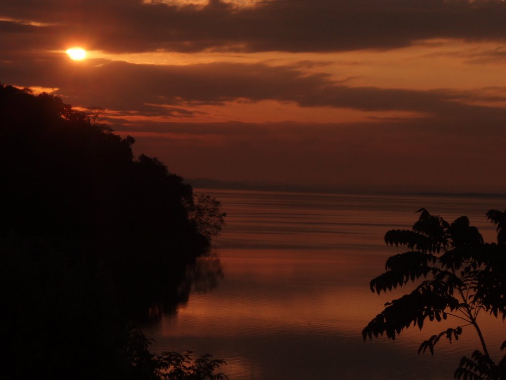 Dawn at Paraiso Maya Hotel by Luigerbo