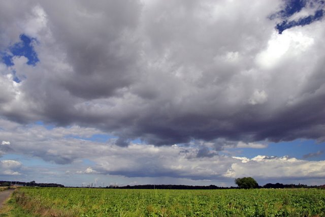 English Summer Sky (www.phos-graphis.com) by phos-graphis